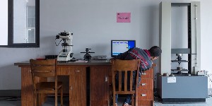 萬能力學實驗設備（bèi）